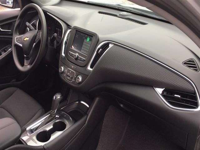 2017 Chevrolet Malibu LT 4dr Sedan